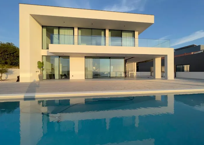 Exclusive House With Full Sea View, Luxury And Comfort By The Sea